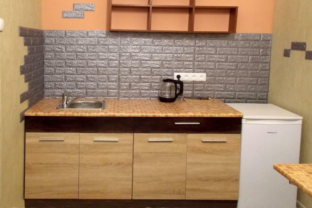 Apartment At Teodora Sqr Lviv Exterior foto